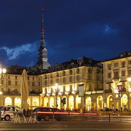 Deluxe Appartment Turin Bagian luar foto
